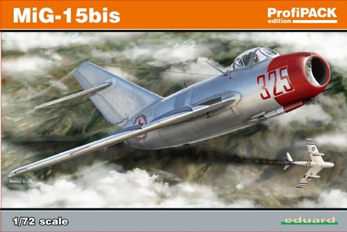Сборная модель 7056 Eduard Самолет MiG-15bis  