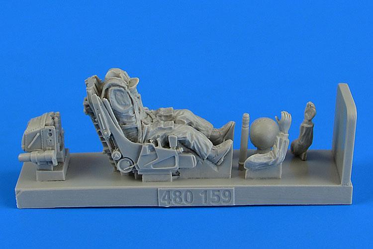 480159 Aerobonus Soviet Fighter Pilot with ejection seat for Su-27 Flanker
