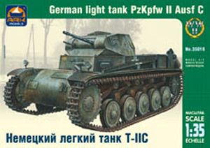 Сборная модель 35018 ARK Немецкий легкий танк Т-II C 
