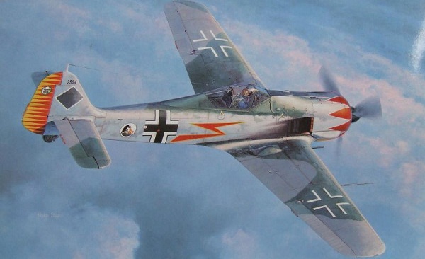 Сборная модель 08073 Hasegawa Немецкий истребитель Focke-Wulf Fw190A-5 