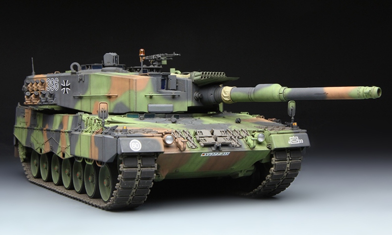 TS-016 MENG Model Немецкий танк Leopard 2 A4 1/35