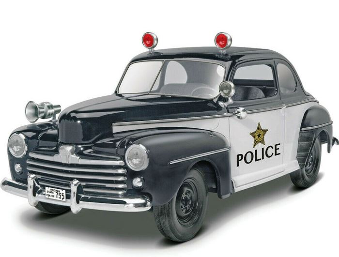 85-4318 Revell Автомобиль 48 Ford Police Coupe 2 in 1 1/25