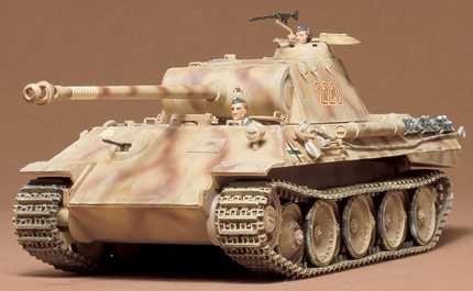Сборная модель 35065 Tamiya Немецкий средний танк Panther (Sd.kfz.171) Ausf.А с 75 мм пушкой и пулеметом KWK42 (2 фигурами танкистов) 