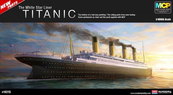 14215 Academy  Лайнер "Титаник" Масштаб 1/400