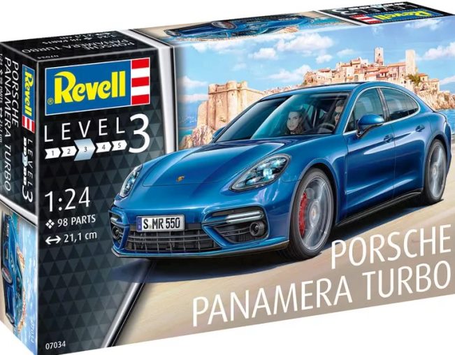 07034 Revell Автомобиль Porsche Panamera 2 1/24