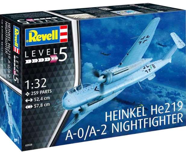 Сборная модель 03928 Revell Немецкий ночной истребитель Heinkel He219 A-0 Nightfighter 