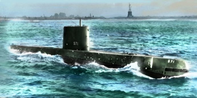 350009 MikroMir Американская подводная лодка Nautilus 1/350