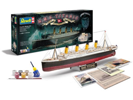 05715 Revell Подарочный набор "100-летняя годовщина Титаника" 1/400