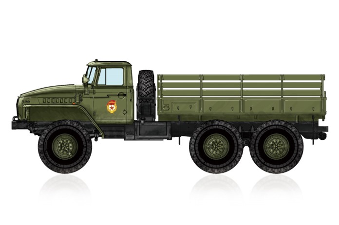 82930 Hobby Boss Армейский грузовик URAL-4320 1/72