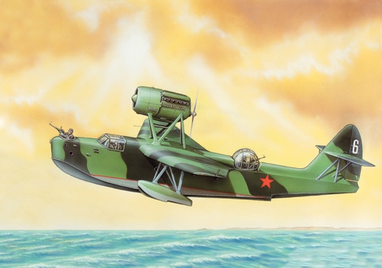 Сборная модель 72131 Восточный экспресс Советская летающая лодка МРБ-2 бис 
