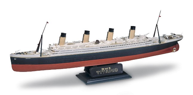 10445 Revell Пароход "Титаник" 1/570
