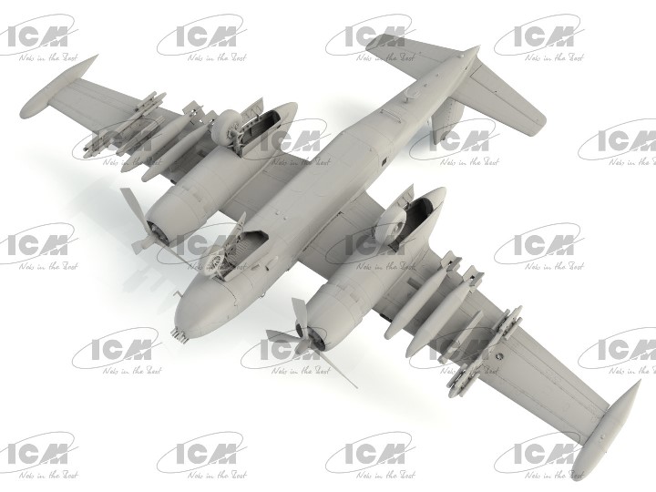 48279 ICM Самолет B-26K Counter Invader (война во Вьетнаме) 1/48