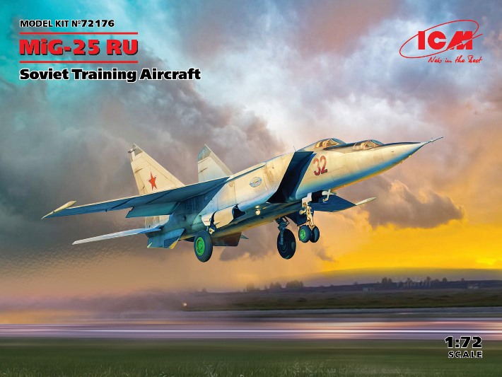 72176 ICM Самолет МиГ-25 РУ 1/72