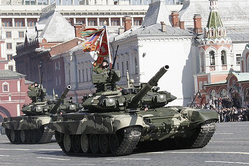 Сборная модель 03190 Revell Российский танк Т-90 