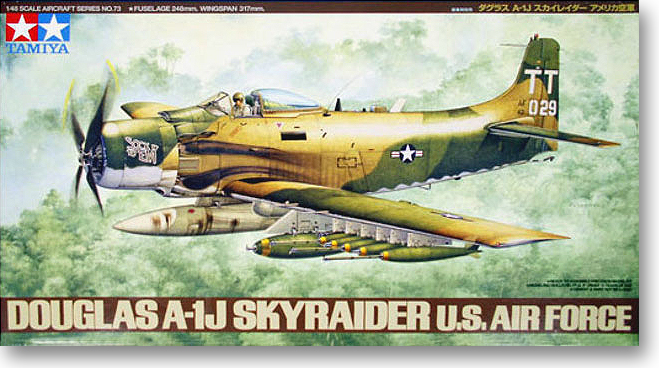 61073 Tamiya Американский самолёт Douglas A-1J Skyraider 1/48