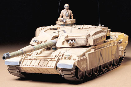  Сборная модель 35154 Tamiya Английский танк CHALLENGER 1 (Mk.3) (2 фигуры)  