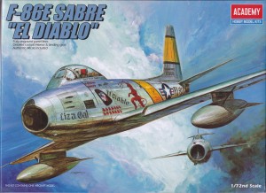 Сборная модель 1681 Academy Истребитель ВВС США F-86E "Сейбр" 