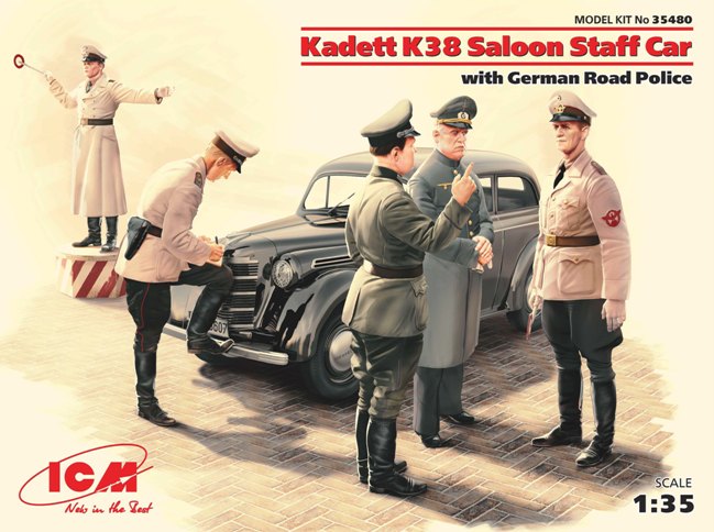 Сборная модель 35480 ICM Германский автомобиль Kadett K38 седан с дорожной плицией (5 фигур)