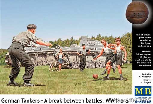 35149x Master Box Немецкие танкисты играют в футбол (5 фигур+ собака) (без коробки) 1/35