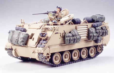 Сборная модель 35265 Tamiya Американский бронетранспортер M113A2 с 12.7мм пулеметом 