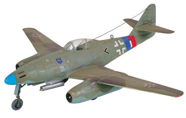 Сборная модель 04166 Revell Немецкий реактивный истребитель Messerschmitt Me 262 A1a﻿ 