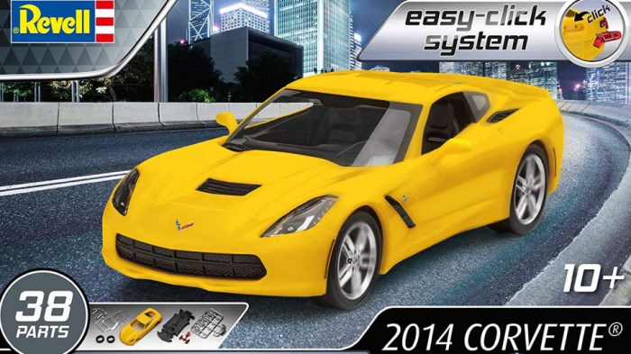 67449 Revell Подарочный набор Автомобиль 2014 Corvette Stingray 1/25