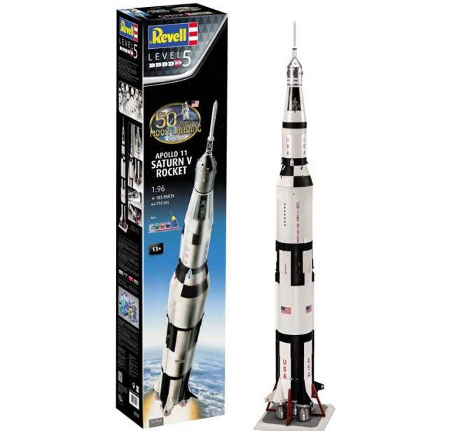 03704 Revell Подарочный набор "Аполлон-11": Ракета-носитель Сатурн-5 1/96