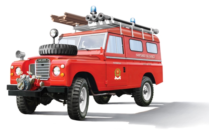 3660 Italeri Пожарный автомобиль Land Rover 1/24