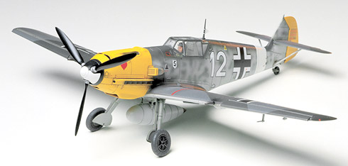 Сборная модель 61063 Tamiya Немецкий истребитель Messerschmitt Bf109 E-4/7 TROP 1/48