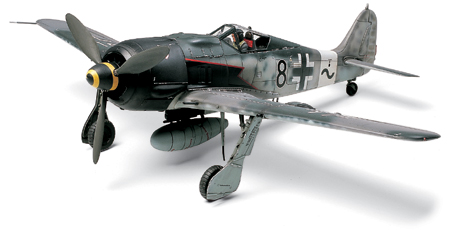 Сборная модель 61095 Tamiya Немецкий истребитель Focke Wulf Fw190 A-8/A-8 R2 
