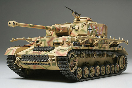 Сборная модель 32518 Tamiya Танк Panzerkampfwagen IV Ausf. J,  3 вар-та декалей. 